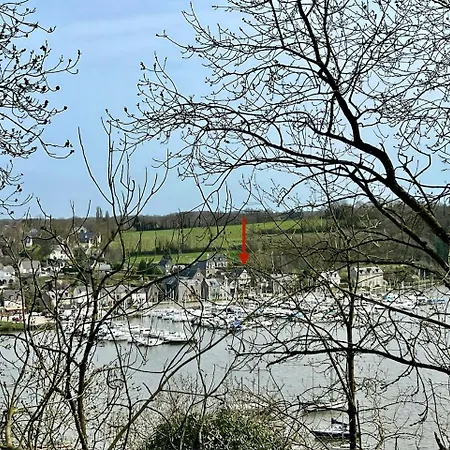 La Maison Rose At Lyvet Port Is A Beautiful Pet Friendly Riverside Close To Dinan Sleeps 6 * La Vicomté-sur-Rance