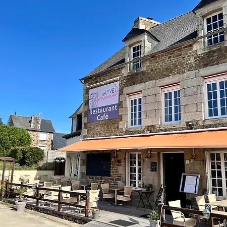 La Maison Rose At Lyvet Port Is A Beautiful Pet Friendly Riverside Close To Dinan Sleeps 6 Dom wakacyjny La Vicomté-sur-Rance