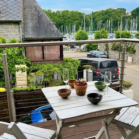 La Maison Rose At Lyvet Port Is A Beautiful Pet Friendly Riverside Close To Dinan Sleeps 6 La Vicomté-sur-Rance